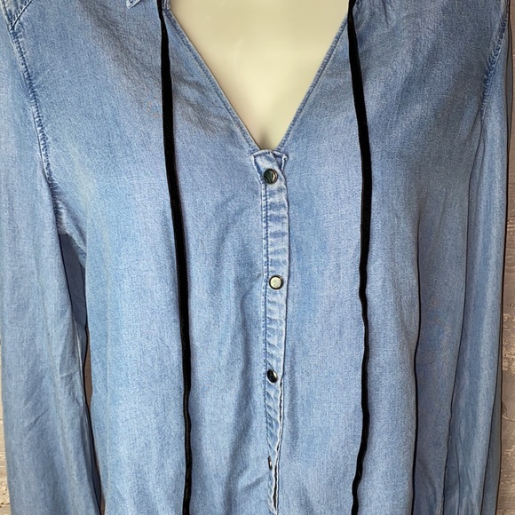 Paige denim collared snap down top - Picture 8 of 12